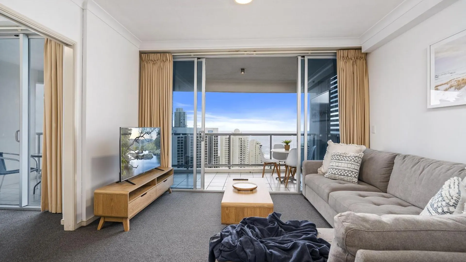 Chevron Renaissance - Qstay Gold Coast 0*,  Australia